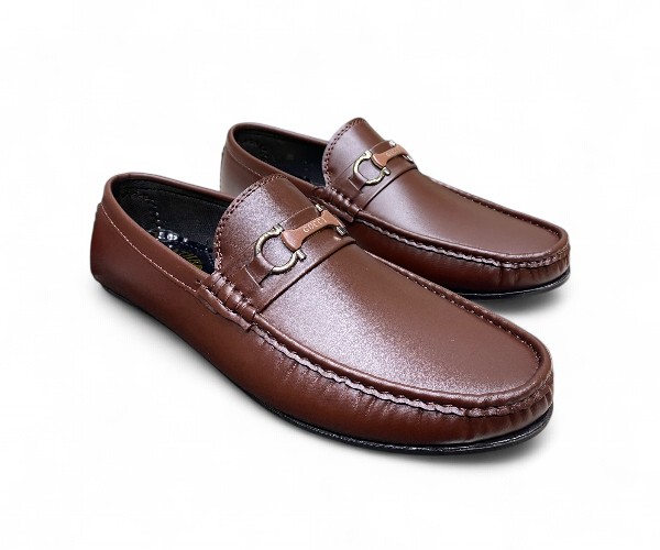 Moza brown loafers with dual-color sole